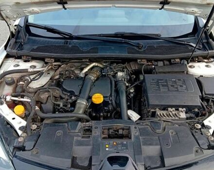 Белый Рено Меган, объемом двигателя 1.5 л и пробегом 238 тыс. км за 9200 $, фото 10 на Automoto.ua