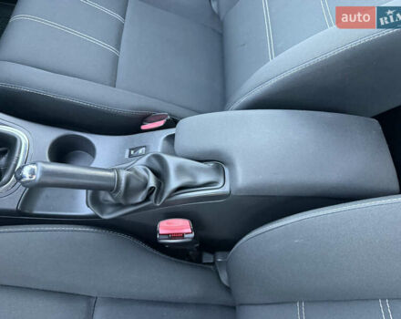 Белый Рено Меган, объемом двигателя 1.5 л и пробегом 265 тыс. км за 8550 $, фото 30 на Automoto.ua