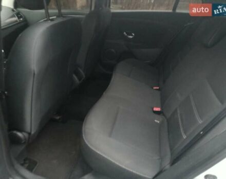 Белый Рено Меган, объемом двигателя 1.5 л и пробегом 296 тыс. км за 8000 $, фото 7 на Automoto.ua