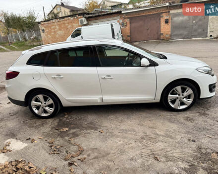 Белый Рено Меган, объемом двигателя 1.5 л и пробегом 225 тыс. км за 9850 $, фото 5 на Automoto.ua