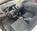 Белый Рено Меган, объемом двигателя 1.5 л и пробегом 288 тыс. км за 9200 $, фото 5 на Automoto.ua