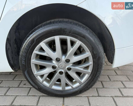 Белый Рено Меган, объемом двигателя 1.5 л и пробегом 265 тыс. км за 8550 $, фото 16 на Automoto.ua