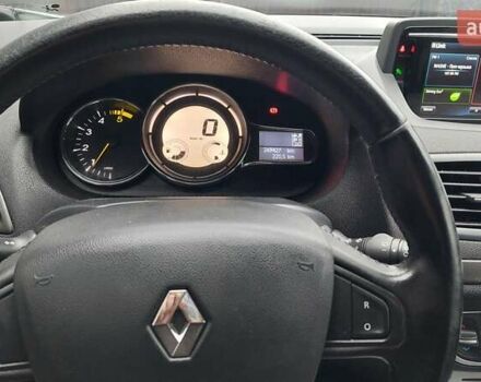 Белый Рено Меган, объемом двигателя 1.5 л и пробегом 269 тыс. км за 8600 $, фото 3 на Automoto.ua