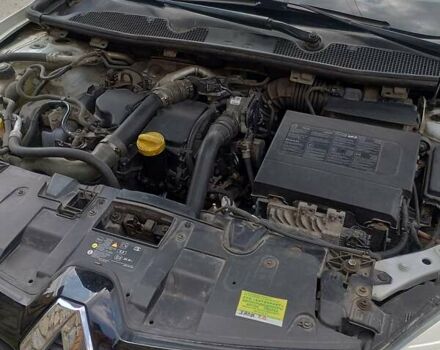 Белый Рено Меган, объемом двигателя 1.5 л и пробегом 200 тыс. км за 9800 $, фото 5 на Automoto.ua