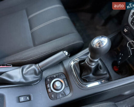 Белый Рено Меган, объемом двигателя 1.5 л и пробегом 245 тыс. км за 8250 $, фото 13 на Automoto.ua