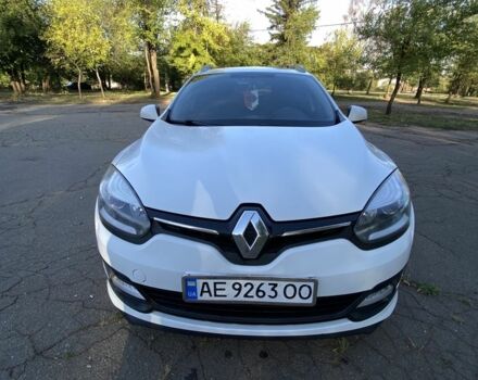 Рено Меган 2014 в Кривом Роге на Automoto.ua Белый Рено Меган, объемом двигателя 1.5 л и пробегом 280 тыс. км за 8000 $, фото 3 на Automoto.ua
