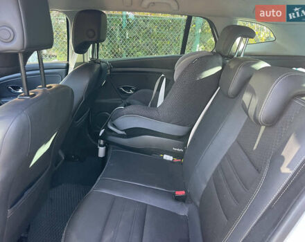 Білий Рено Меган, об'ємом двигуна 1.46 л та пробігом 237 тис. км за 8300 $, фото 14 на Automoto.ua