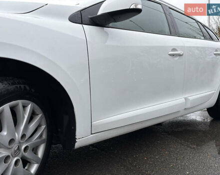 Белый Рено Меган, объемом двигателя 1.5 л и пробегом 242 тыс. км за 8700 $, фото 6 на Automoto.ua