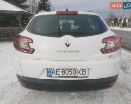 Белый Рено Меган, объемом двигателя 1.5 л и пробегом 262 тыс. км за 5500 $, фото 5 на Automoto.ua