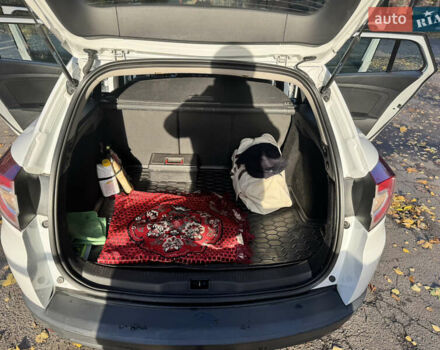 Белый Рено Меган, объемом двигателя 1.46 л и пробегом 140 тыс. км за 8500 $, фото 17 на Automoto.ua