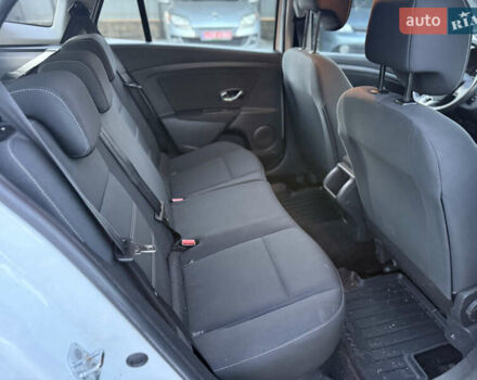 Белый Рено Меган, объемом двигателя 1.5 л и пробегом 245 тыс. км за 8250 $, фото 17 на Automoto.ua