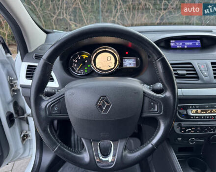 Білий Рено Меган, об'ємом двигуна 1.6 л та пробігом 227 тис. км за 7999 $, фото 45 на Automoto.ua