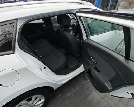 Белый Рено Меган, объемом двигателя 1.5 л и пробегом 131 тыс. км за 9300 $, фото 14 на Automoto.ua