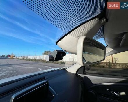 Білий Рено Меган, об'ємом двигуна 1.46 л та пробігом 272 тис. км за 7800 $, фото 39 на Automoto.ua