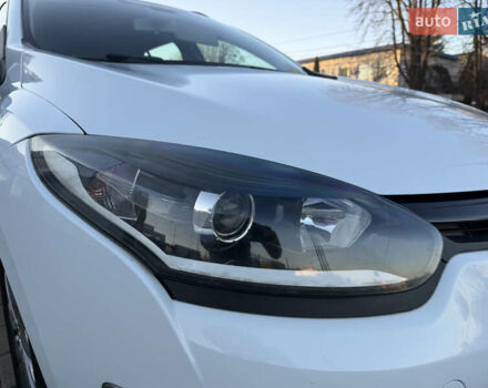 Белый Рено Меган, объемом двигателя 1.5 л и пробегом 265 тыс. км за 8550 $, фото 12 на Automoto.ua