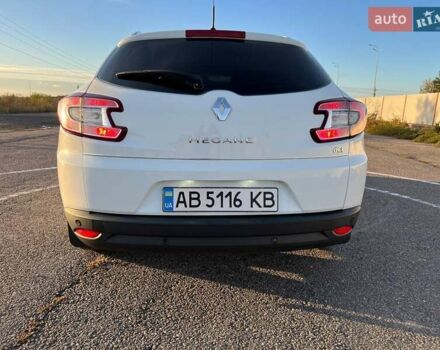 Білий Рено Меган, об'ємом двигуна 1.46 л та пробігом 272 тис. км за 7800 $, фото 10 на Automoto.ua