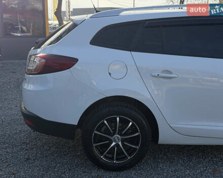 Белый Рено Меган, объемом двигателя 1.46 л и пробегом 178 тыс. км за 8550 $, фото 61 на Automoto.ua