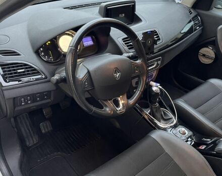 Белый Рено Меган, объемом двигателя 1.6 л и пробегом 167 тыс. км за 2600 $, фото 14 на Automoto.ua