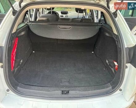 Белый Рено Меган, объемом двигателя 2 л и пробегом 230 тыс. км за 12500 $, фото 9 на Automoto.ua