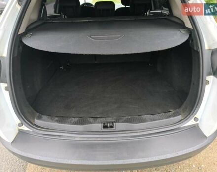 Білий Рено Меган, об'ємом двигуна 1.46 л та пробігом 302 тис. км за 7250 $, фото 11 на Automoto.ua