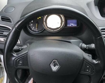 Белый Рено Меган, объемом двигателя 1.46 л и пробегом 238 тыс. км за 7600 $, фото 6 на Automoto.ua