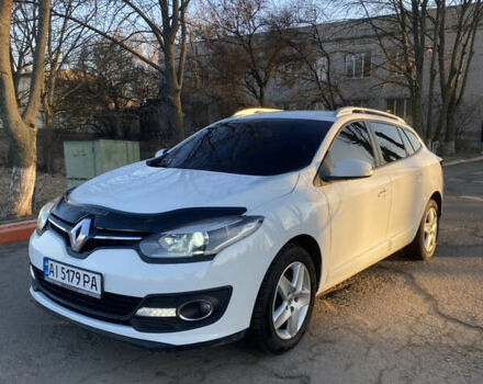 Белый Рено Меган, объемом двигателя 1.46 л и пробегом 367 тыс. км за 8899 $, фото 1 на Automoto.ua