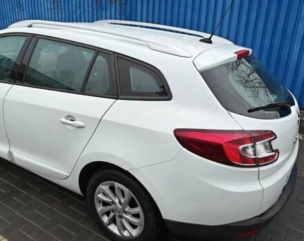 Белый Рено Меган, объемом двигателя 1.5 л и пробегом 131 тыс. км за 9300 $, фото 5 на Automoto.ua