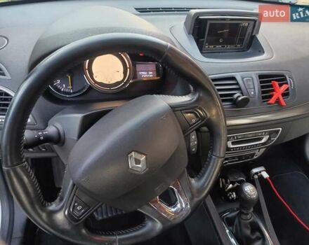 Белый Рено Меган, объемом двигателя 1.2 л и пробегом 180 тыс. км за 7200 $, фото 2 на Automoto.ua