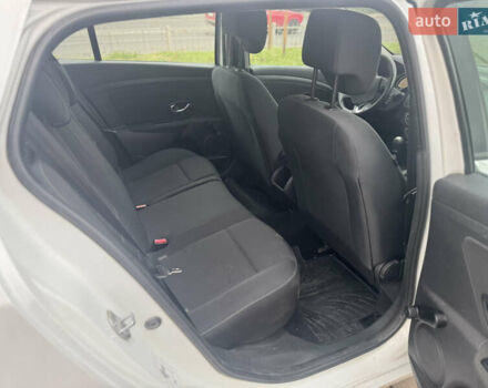 Белый Рено Меган, объемом двигателя 1.5 л и пробегом 280 тыс. км за 7750 $, фото 25 на Automoto.ua