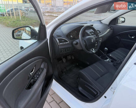 Белый Рено Меган, объемом двигателя 1.5 л и пробегом 265 тыс. км за 8550 $, фото 21 на Automoto.ua