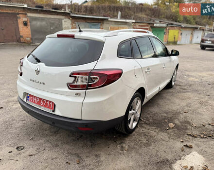 Белый Рено Меган, объемом двигателя 1.5 л и пробегом 225 тыс. км за 9850 $, фото 4 на Automoto.ua