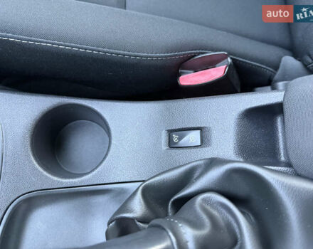 Белый Рено Меган, объемом двигателя 1.5 л и пробегом 265 тыс. км за 8550 $, фото 31 на Automoto.ua