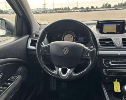 Белый Рено Меган, объемом двигателя 1.5 л и пробегом 230 тыс. км за 2500 $, фото 9 на Automoto.ua