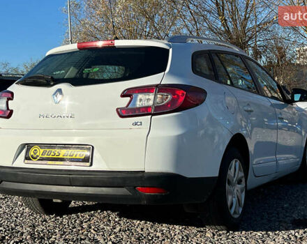 Белый Рено Меган, объемом двигателя 1.5 л и пробегом 206 тыс. км за 8500 $, фото 5 на Automoto.ua