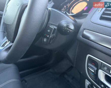 Белый Рено Меган, объемом двигателя 1.5 л и пробегом 265 тыс. км за 8550 $, фото 56 на Automoto.ua