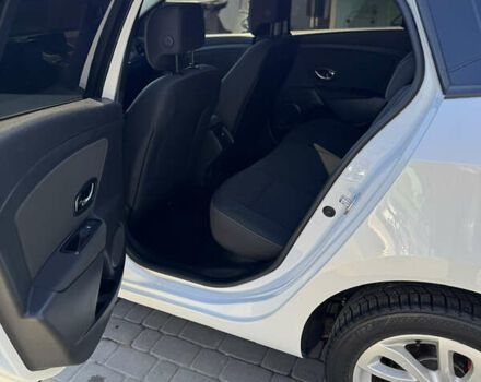 Белый Рено Меган, объемом двигателя 1.46 л и пробегом 242 тыс. км за 10000 $, фото 4 на Automoto.ua