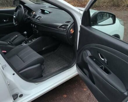 Белый Рено Меган, объемом двигателя 1.46 л и пробегом 279 тыс. км за 7800 $, фото 22 на Automoto.ua