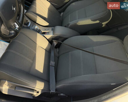 Белый Рено Меган, объемом двигателя 1.46 л и пробегом 178 тыс. км за 8550 $, фото 66 на Automoto.ua