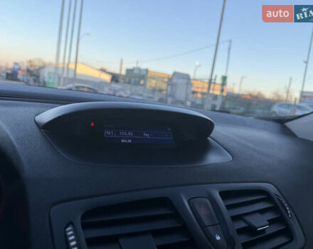 Белый Рено Меган, объемом двигателя 1.5 л и пробегом 265 тыс. км за 8550 $, фото 28 на Automoto.ua