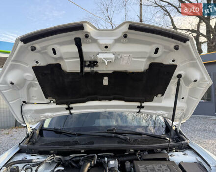 Белый Рено Меган, объемом двигателя 1.46 л и пробегом 178 тыс. км за 8550 $, фото 90 на Automoto.ua