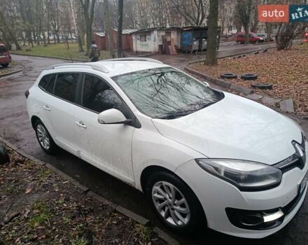 Белый Рено Меган, объемом двигателя 1.5 л и пробегом 296 тыс. км за 8000 $, фото 1 на Automoto.ua
