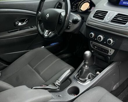 Белый Рено Меган, объемом двигателя 0 л и пробегом 297 тыс. км за 6790 $, фото 8 на Automoto.ua
