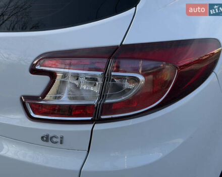 Белый Рено Меган, объемом двигателя 1.46 л и пробегом 178 тыс. км за 8550 $, фото 60 на Automoto.ua