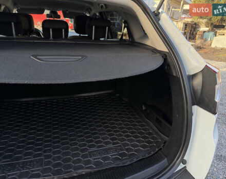 Белый Рено Меган, объемом двигателя 1.46 л и пробегом 178 тыс. км за 8550 $, фото 86 на Automoto.ua