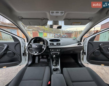 Белый Рено Меган, объемом двигателя 1.5 л и пробегом 225 тыс. км за 9850 $, фото 25 на Automoto.ua