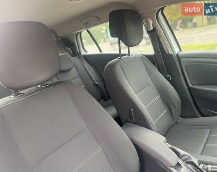 Белый Рено Меган, объемом двигателя 1.5 л и пробегом 280 тыс. км за 7750 $, фото 33 на Automoto.ua