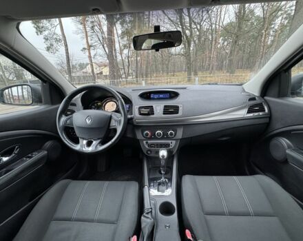 Белый Рено Меган, объемом двигателя 1.5 л и пробегом 214 тыс. км за 7700 $, фото 19 на Automoto.ua