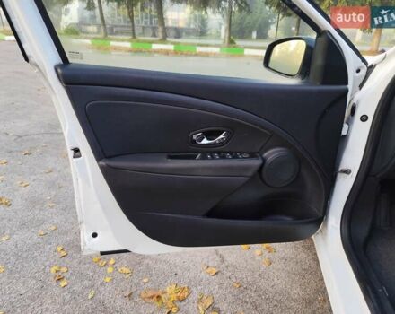 Білий Рено Меган, об'ємом двигуна 1.5 л та пробігом 165 тис. км за 8150 $, фото 25 на Automoto.ua