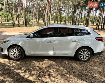 Білий Рено Меган, об'ємом двигуна 1.5 л та пробігом 200 тис. км за 9100 $, фото 1 на Automoto.ua