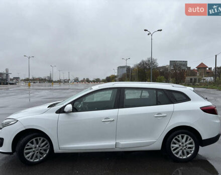 Белый Рено Меган, объемом двигателя 1.5 л и пробегом 242 тыс. км за 8700 $, фото 3 на Automoto.ua